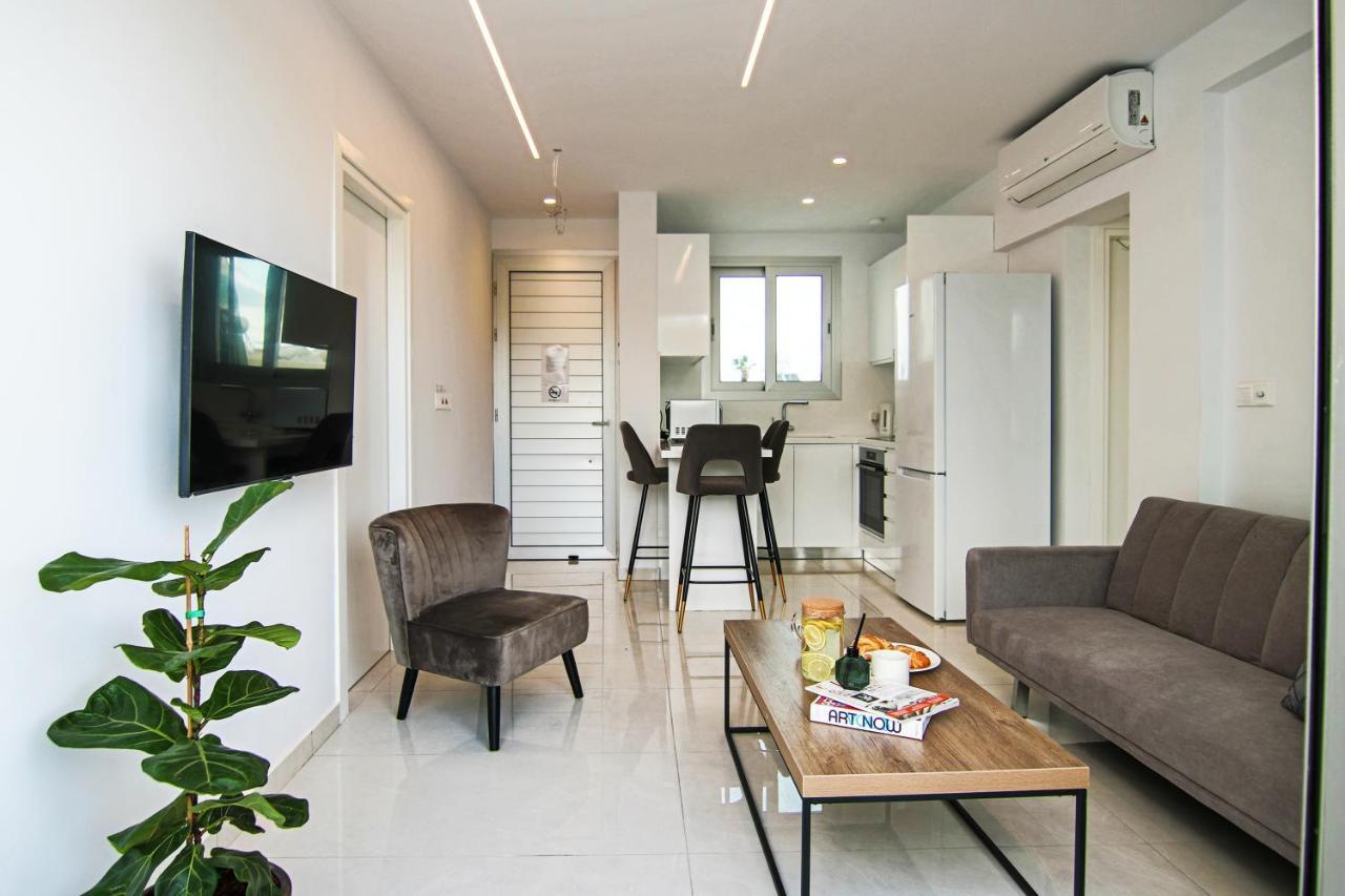 Appartamento Phaedrus Living - Seaside Executive Flat Harbour 201 Paphos Esterno foto